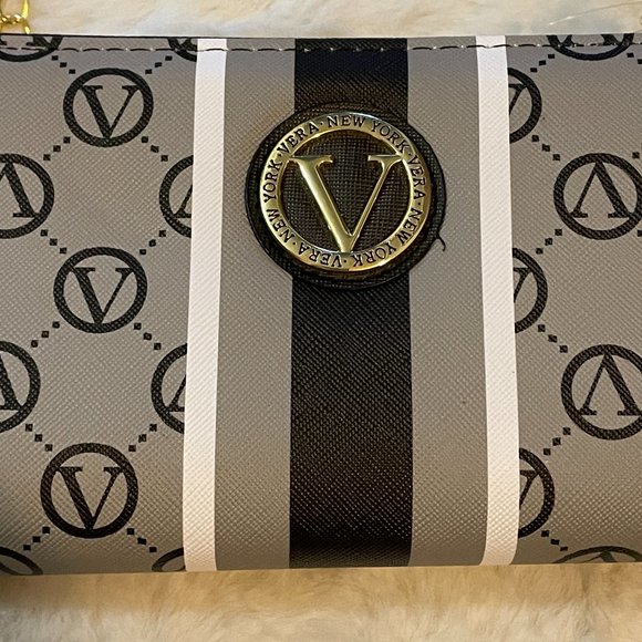 Vera NY Crossbody - Picture 2 of 9